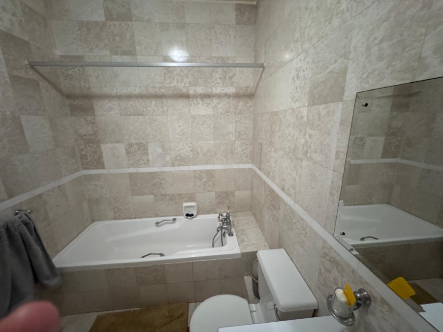 2 Bedroom Property for Sale in Summerstrand Eastern Cape